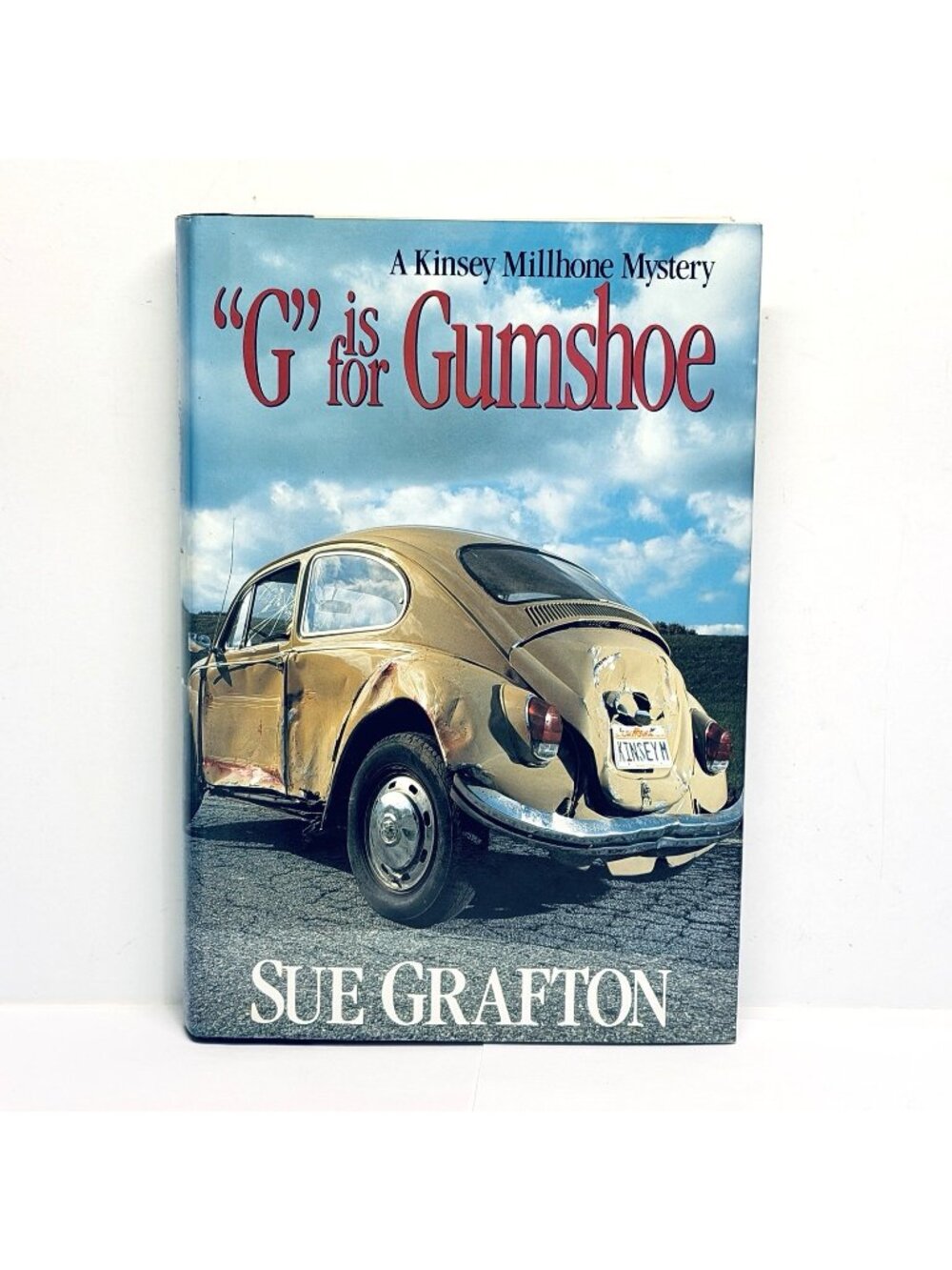 “G” is for Gumshoe Sue Grafton Signed May 1990 First Edition VG
